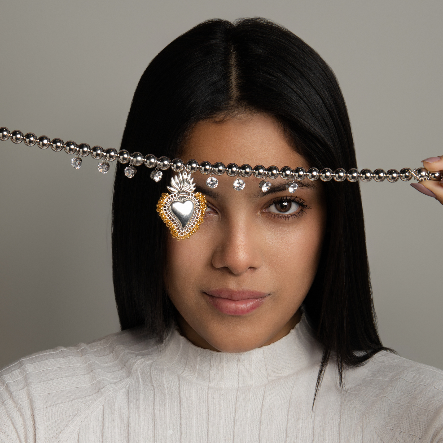 Elegant Golden Heart Ex-voto Necklace