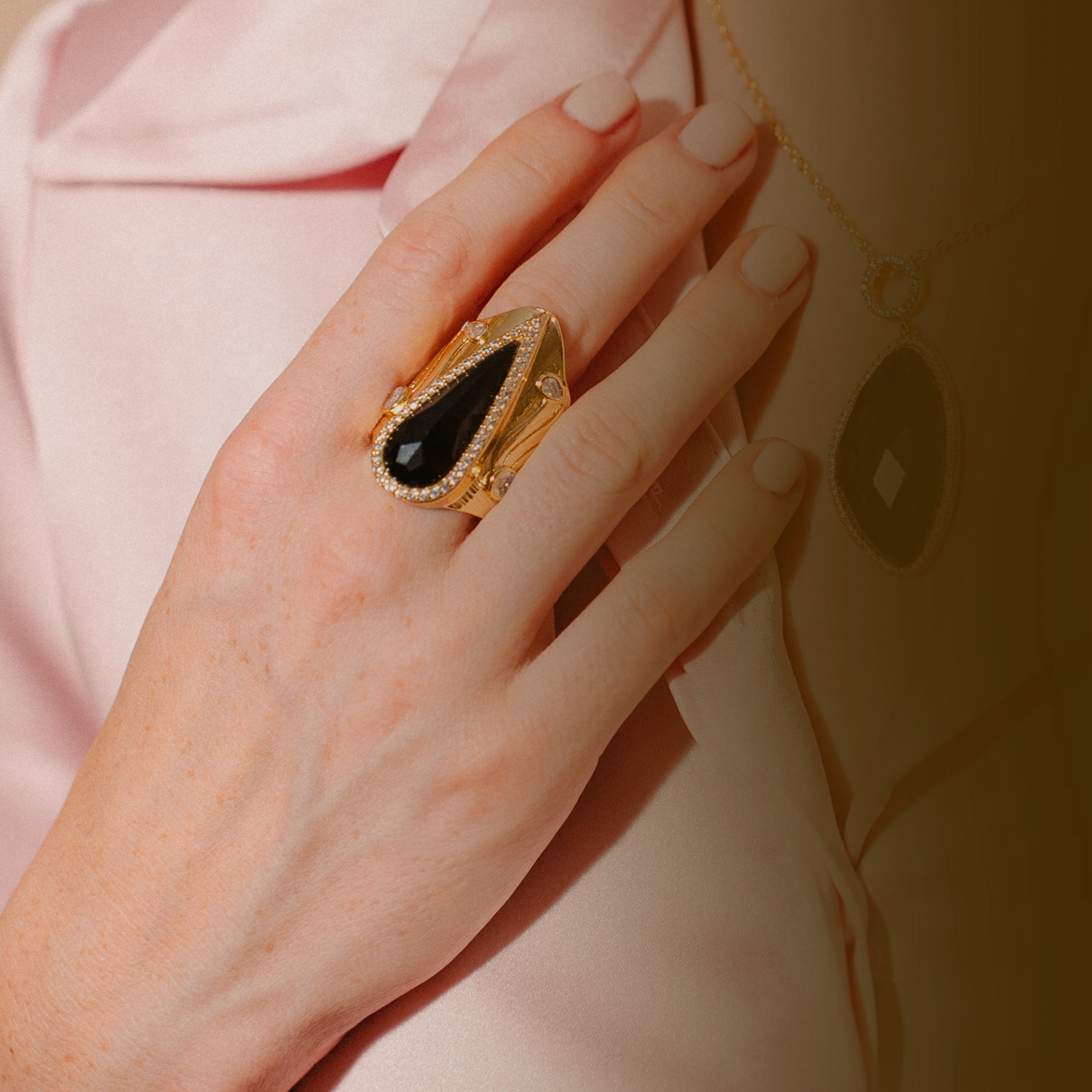 Anillo de piedra preciosa con figura-Adjustable Ring