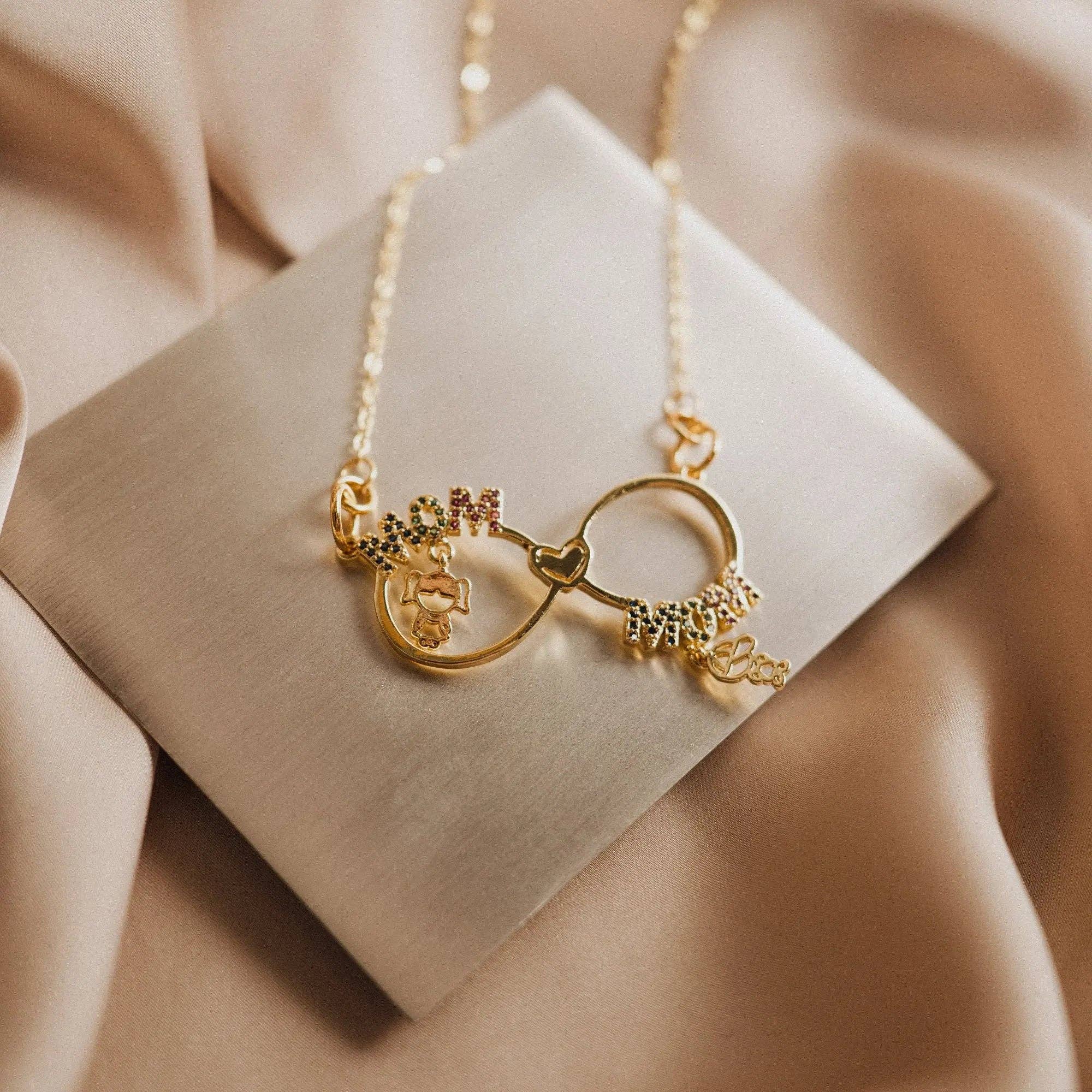 Minimalist necklace, mother and child pendant, Mother's Day gift, perfect gift for mom, handmade jewelry, gift for wife, 18K gold filled