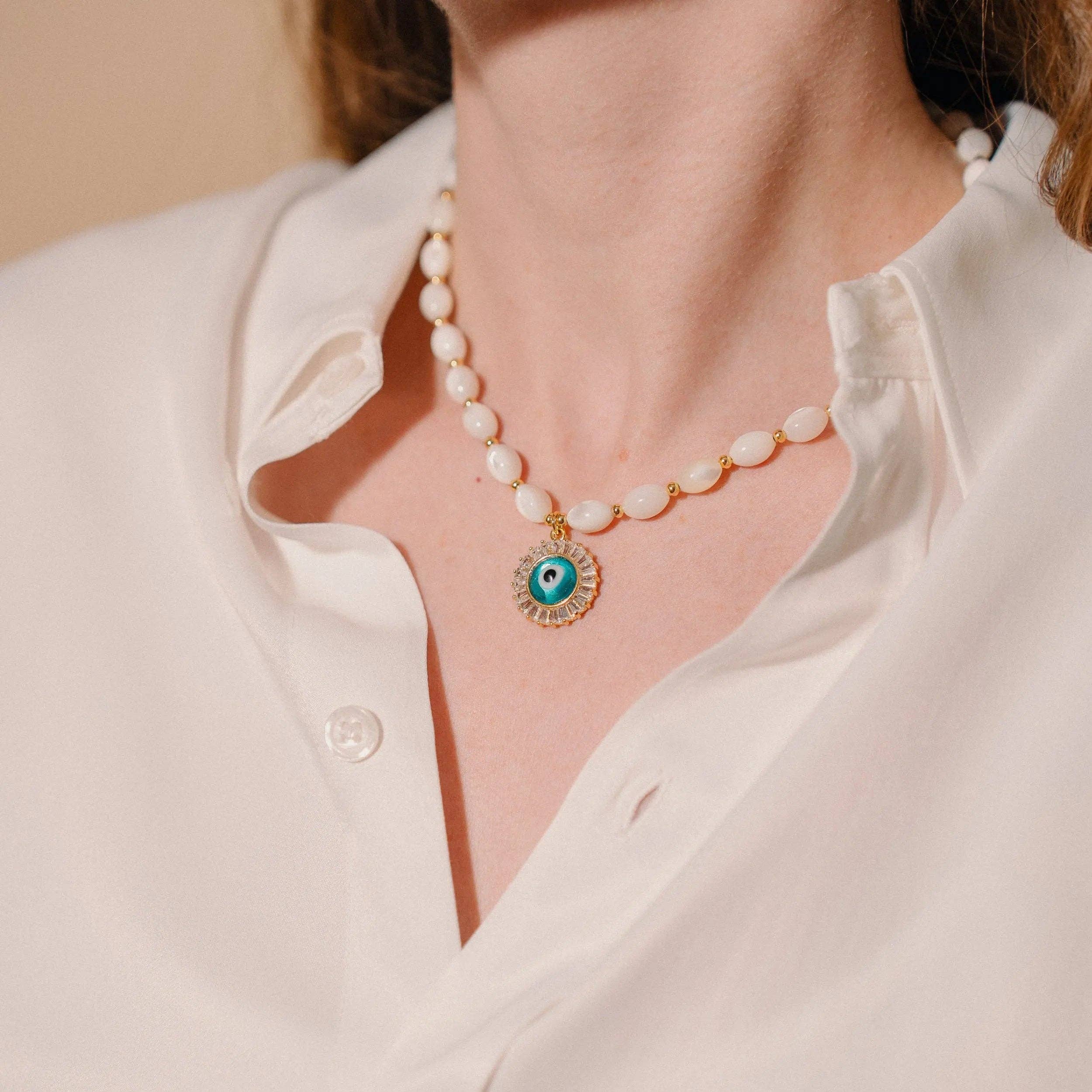 Collar de Ojo Turco, Collar de Perlas