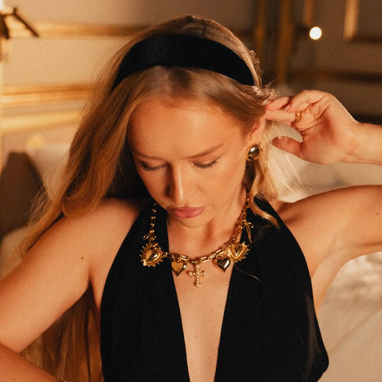 Collar ex-voto de corazones y cruces con perlas