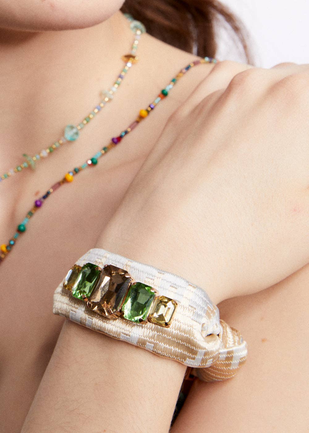 FABRIC BRACELET WITH GREEN STONES - N59