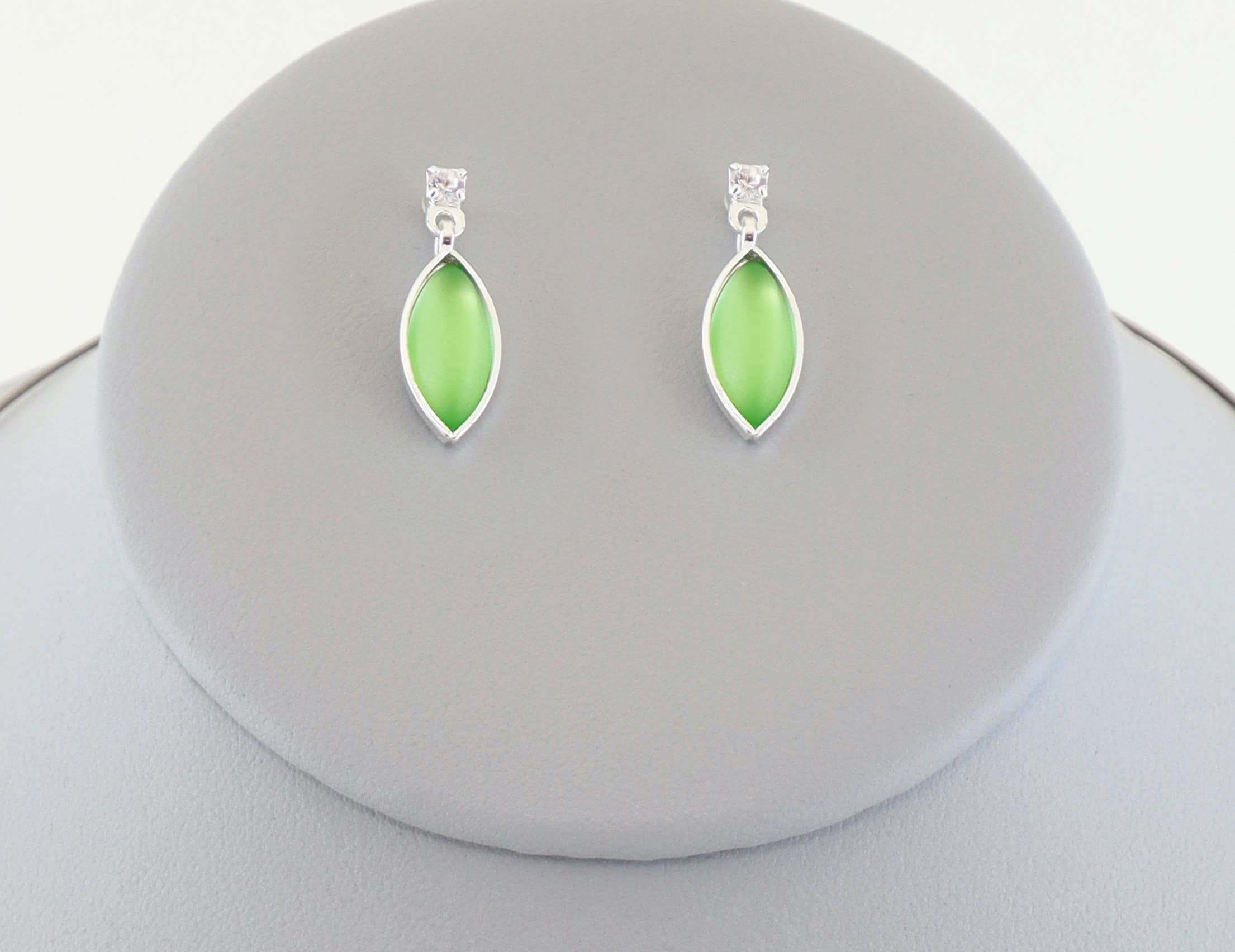 SILVER GREEN EARRINGS-E89S-RG