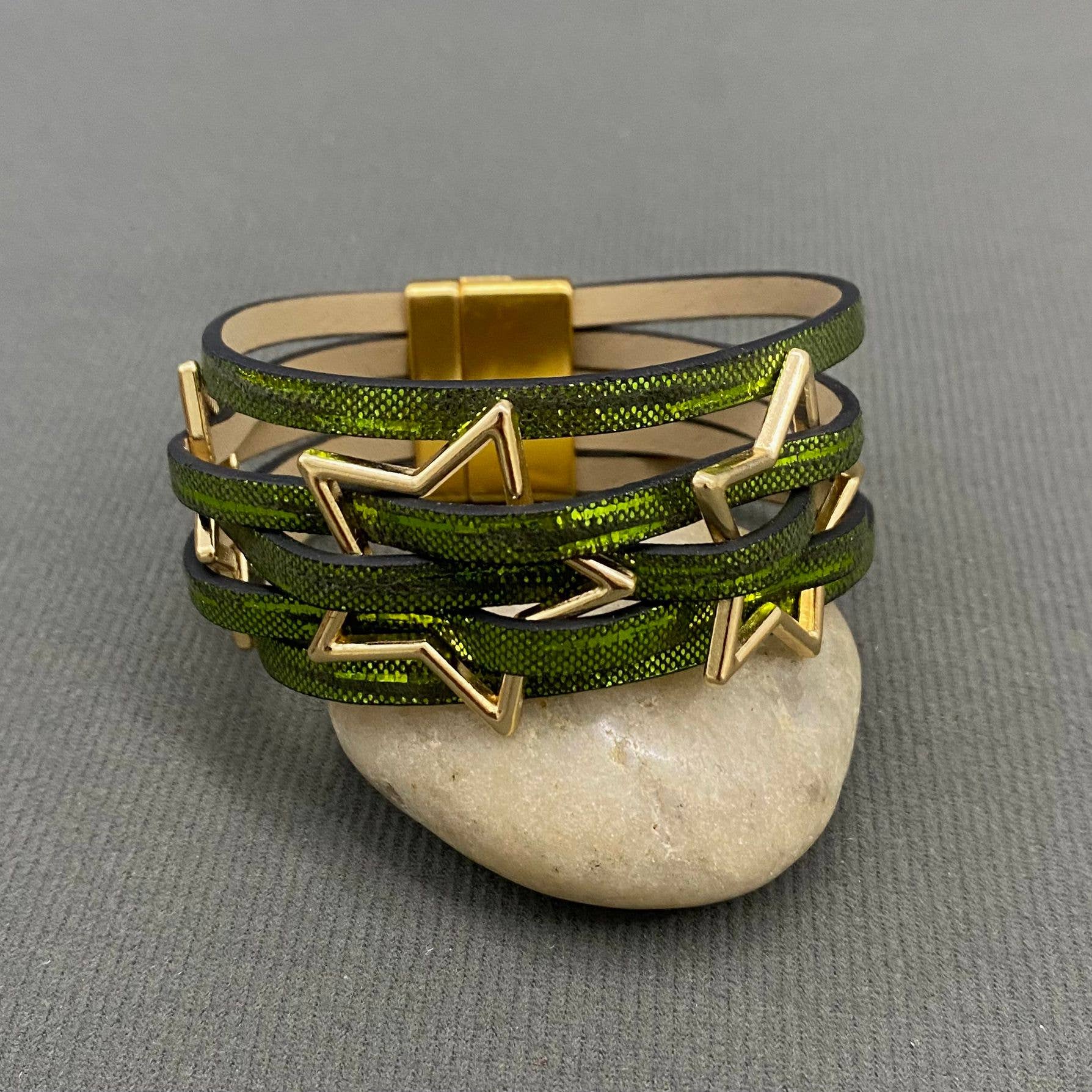 Triple Star Multi-Layer PU Leather Magnetic Buckle Bracelet - LB